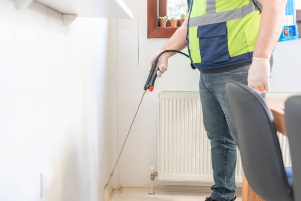 Best Commercial Pest Control Services  in Forsyth, IL
